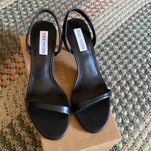 Elma black leather heels